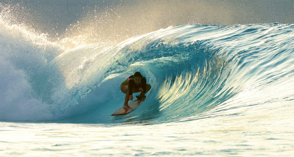 girl-wave-penthouse-at-surfland-brasil