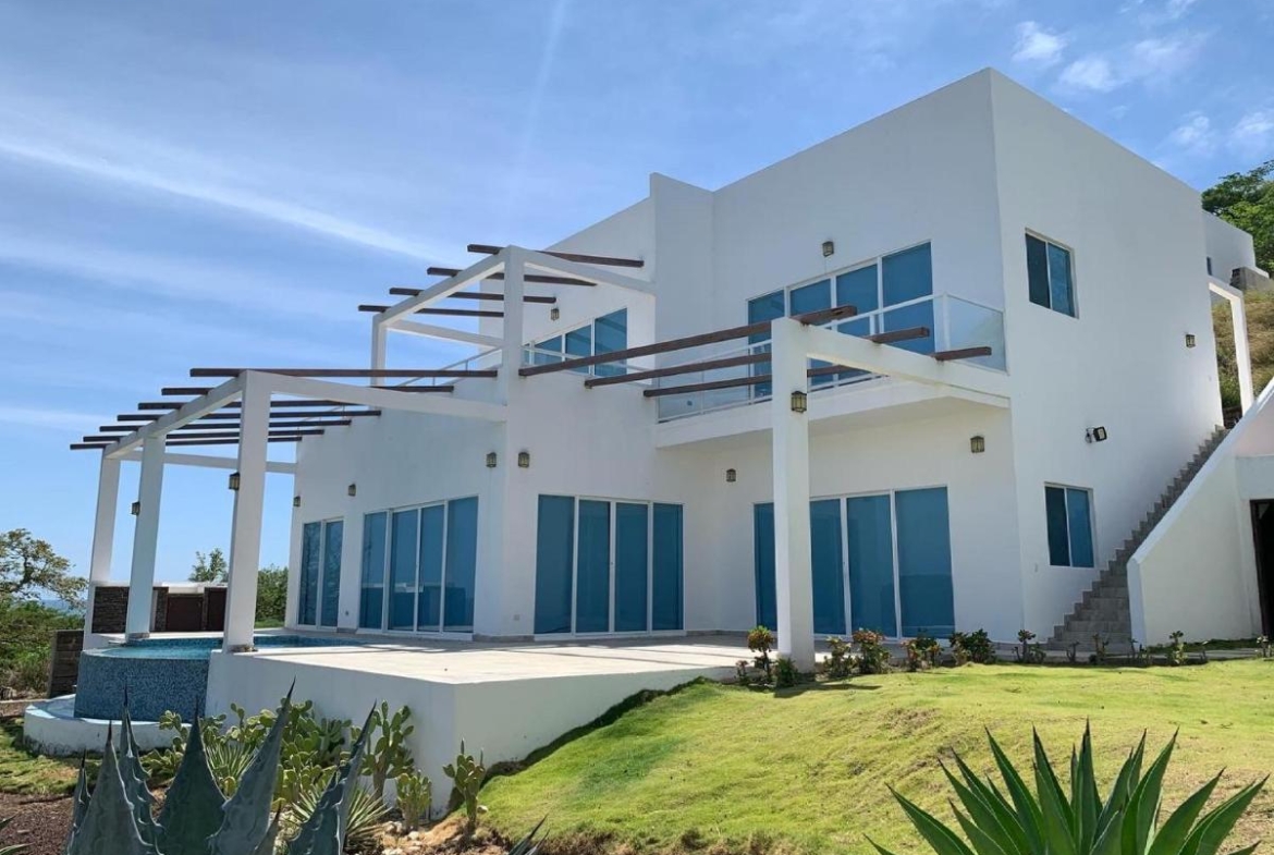 surf-ranch-popoyo