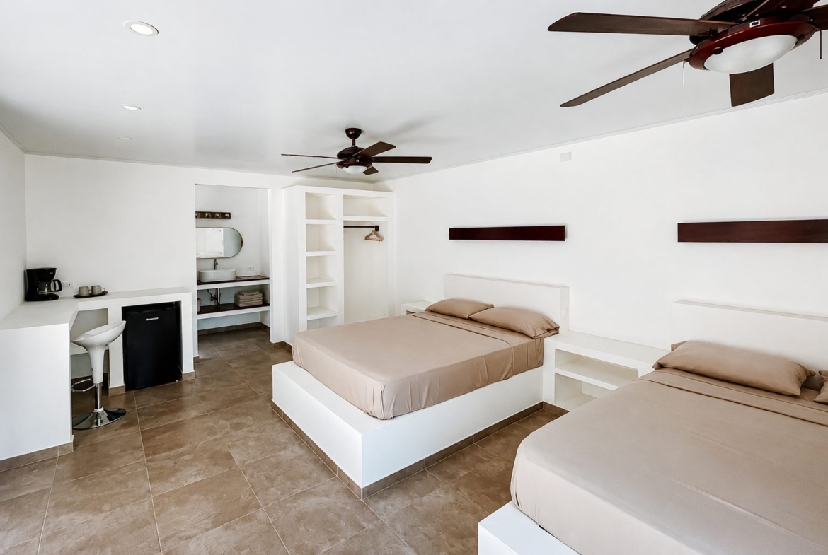 el-ranchito-surf-camp-school-panama-for-sale