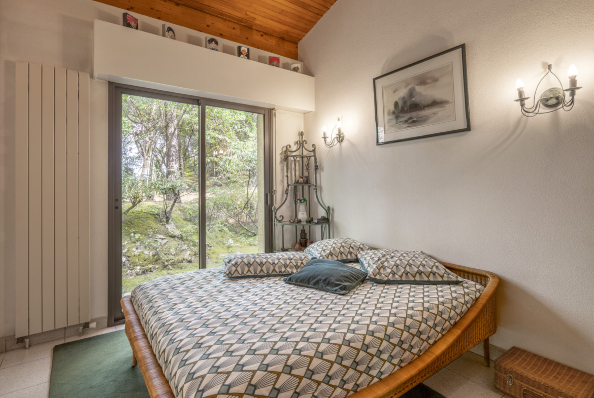 the-hossegor-hideaway-private-architect-villa