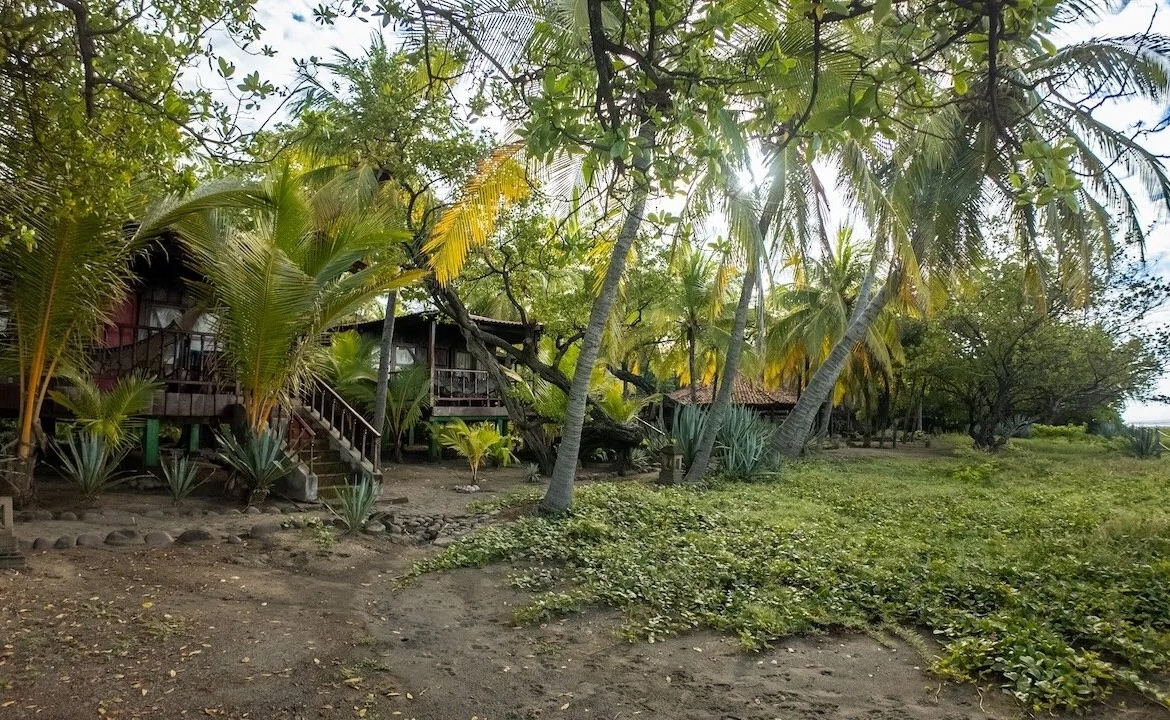 beachfront-surf-resort-investment-nicaragua