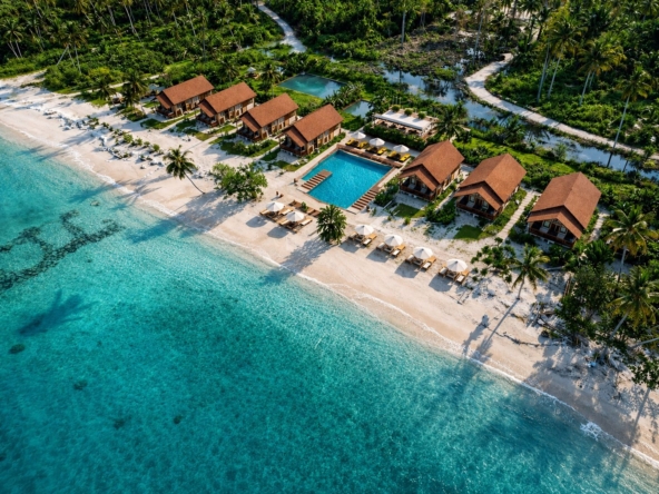 sunrise-point-villa-resort-mentawai-for-sale