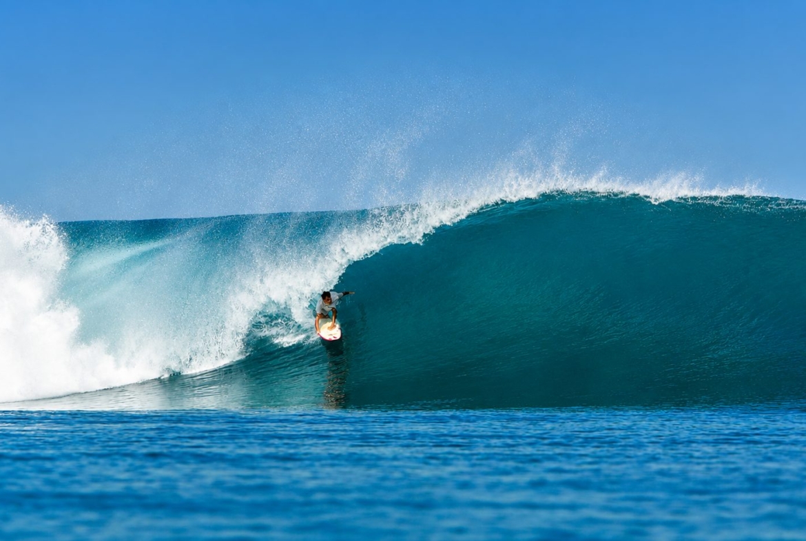 tropical-heaven-private-mentawai-islands-oceanfront-residence-boat-surfing