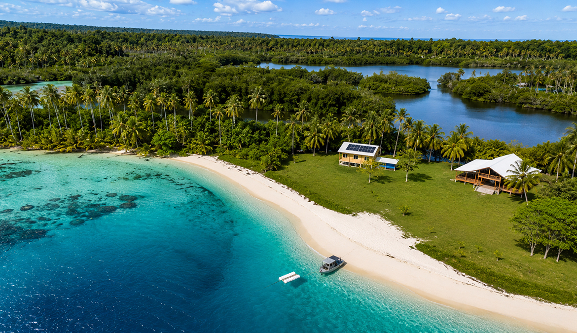 tropical-heaven-private-mentawai-islands-oceanfront-residence