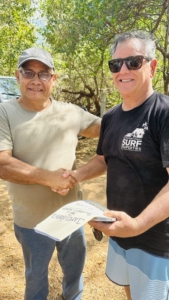 Buying_In_Nicaragua